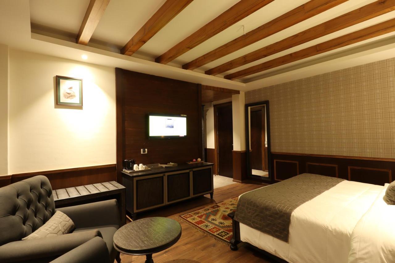 Hotel Sylvan Hues Manali (Himachal Pradesh)